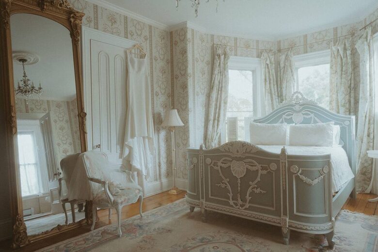 Primary En Suite Bedroom