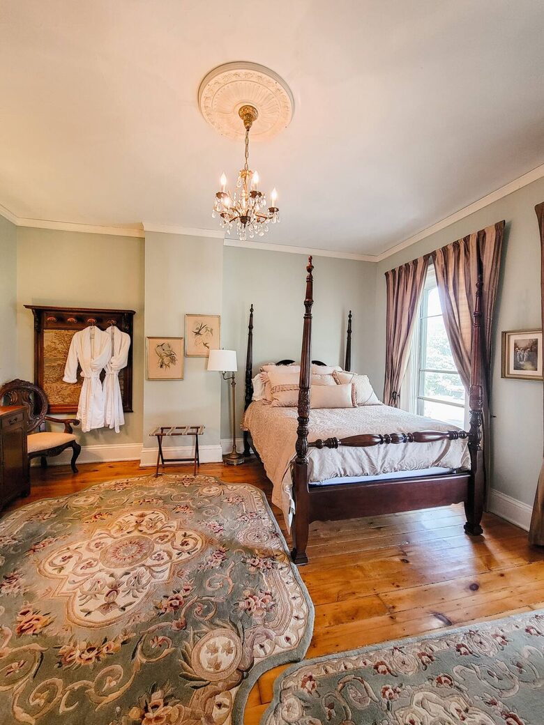 Pink Bedroom En Suite