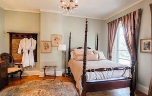 Pink Bedroom En Suite