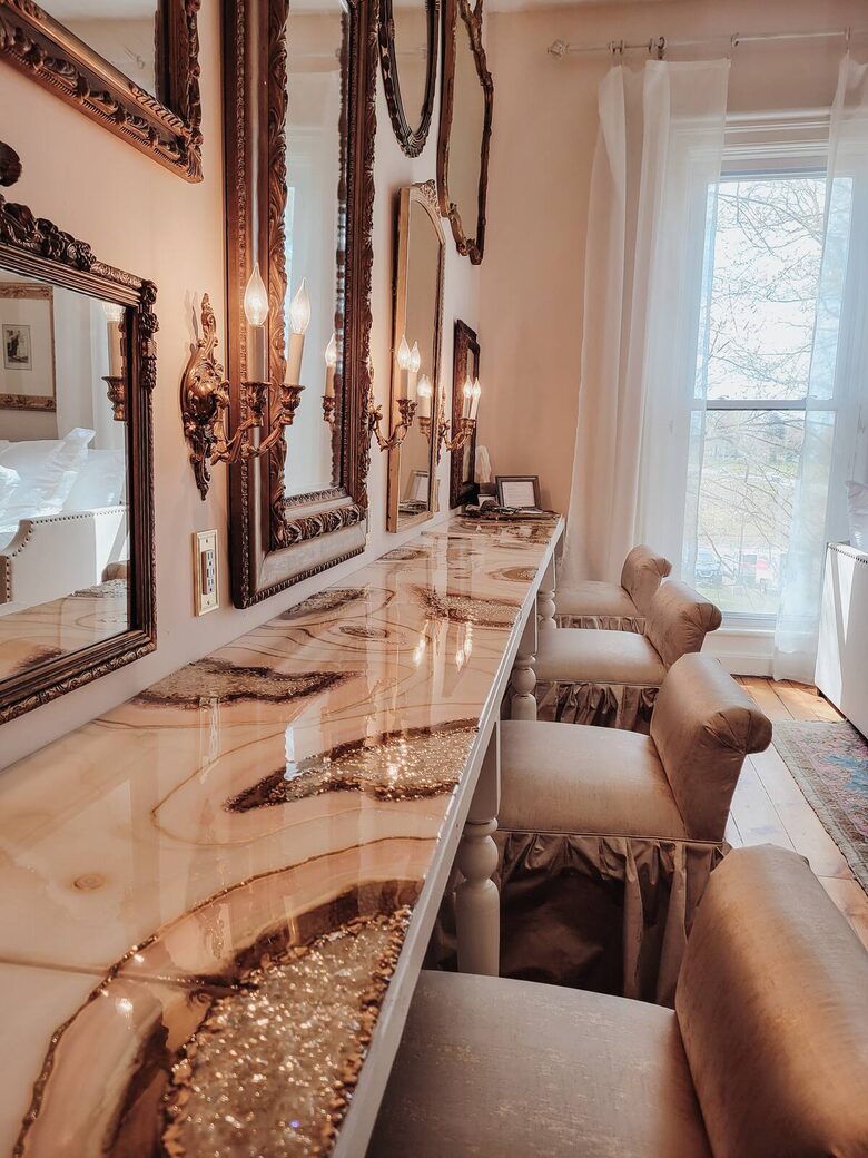 Stunning Historic Mansion and English Country Gardens in Upstate New York - Albion, New York