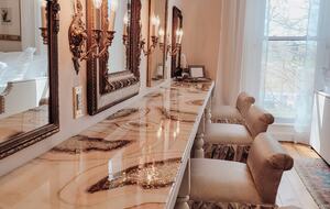 Stunning Historic Mansion and English Country Gardens in Upstate New York - Albion, New York