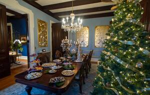 Stunning Historic Mansion and English Country Gardens in Upstate New York - Albion, New York