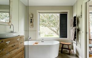 The Clevedon Retreat | A Country Getaway - Clevedon, New Zealand
