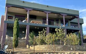 Chill on the Hill | Arizona Wine Country Luxury - Cornville, Arizona