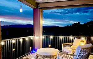 Chill on the Hill | Arizona Wine Country Luxury - Cornville, Arizona