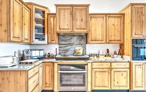 Chill on the Hill | Arizona Wine Country Luxury - Cornville, Arizona