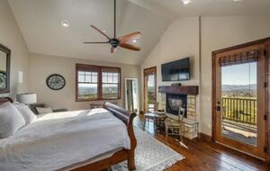 Wine Country Retreat - Santa Rosa, California