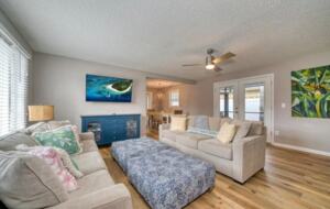 Clearwater Cottage | Quick Walk to the Beach - Clearwater Beach, Florida