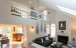 Beautiful Mountain Retreat | 10 minutes to Downtown Asheville - Asheville, North Carolina