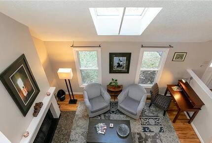 Beautiful Mountain Retreat | 10 minutes to Downtown Asheville - Asheville, North Carolina