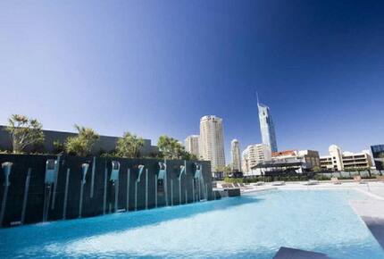 Luxury Ocean View Spa Apartment - Gold Coast, Australia