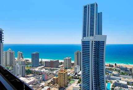 Luxury Ocean View Spa Apartment - Gold Coast, Australia