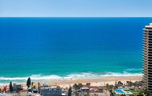 Luxury Ocean View Spa Apartment - Gold Coast, Australia