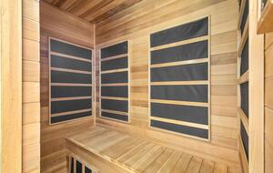 Glass Retreat: Mid-Century Modern Masterpiece - Rancho Mirage, California