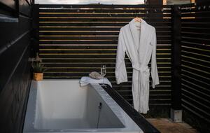 Charming Eco Retreat with Panoramic Valley Views - Bantry, Ireland