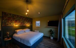 Charming Eco Retreat with Panoramic Valley Views - Bantry, Ireland