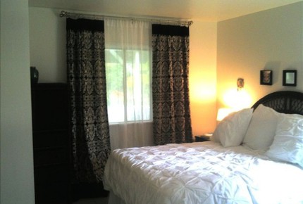 2.5 Acre Farmhouse - Hanalei, Hawaii