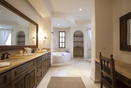 Las Conchas 403 at Punta Ballena community