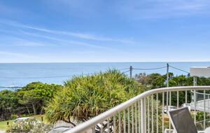 Jubilee Esplanade - Coolum, Australia