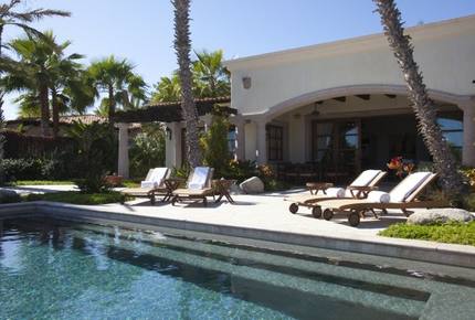 Las Conchas 403 at Punta Ballena community