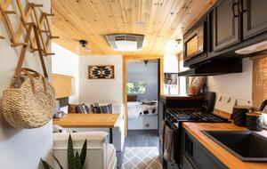 Ultimate Modern Compound: Resort-Style Experience - Valley Village, California