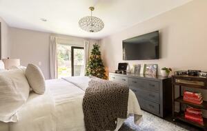 Ultimate Modern Compound: Resort-Style Experience - Valley Village, California