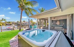 Coralina - Bradenton, Florida