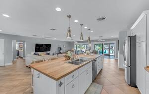 Coralina - Bradenton, Florida