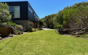 Luxury Family Home amongst the Sand Dunes - St Andrews Beach, Australia