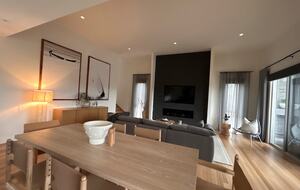 Luxury Family Home amongst the Sand Dunes - St Andrews Beach, Australia