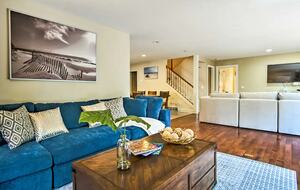 Spacious Mears Retreat - Steps From Lake Michigan and Sand Dunes - Mears, Michigan