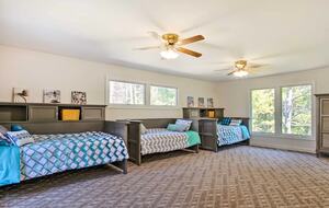 Spacious Mears Retreat - Steps From Lake Michigan and Sand Dunes - Mears, Michigan