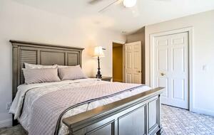 Spacious Mears Retreat - Steps From Lake Michigan and Sand Dunes - Mears, Michigan