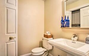 Spacious Mears Retreat - Steps From Lake Michigan and Sand Dunes - Mears, Michigan