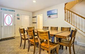 Spacious Mears Retreat - Steps From Lake Michigan and Sand Dunes - Mears, Michigan