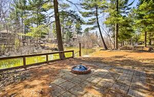 Spacious Mears Retreat - Steps From Lake Michigan and Sand Dunes - Mears, Michigan