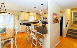 South End Beach Retreat | 1st floor duplex w/incredible views, short walk to beach - Ocean City, New Jersey