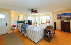 South End Beach Retreat | 1st floor duplex w/incredible views, short walk to beach - Ocean City, New Jersey