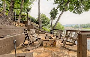 Sunrise Lodge on the Lake - Hiawassee, Georgia