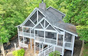 Sunrise Lodge on the Lake - Hiawassee, Georgia