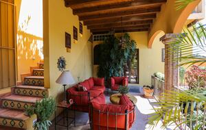 Outdoor sala (living room) by King and Queen Suites