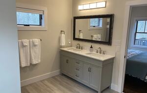 Waterfront Tims Ford Lake Retreat with Private dock and Hot Tub - Winchester, Tennessee