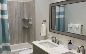 Waterfront Tims Ford Lake Retreat with Private dock and Hot Tub - Winchester, Tennessee