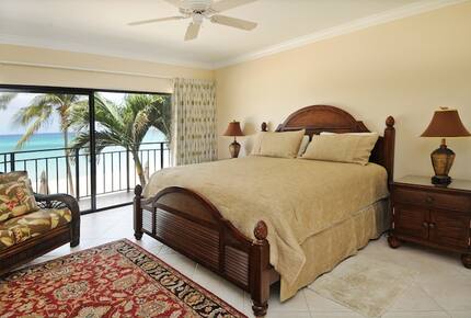 Beautiful Beachfront at Casa Caribe - Grand Cayman - George Town, Cayman Islands