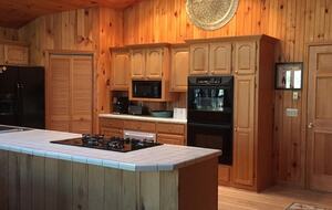 Lakefront Getaway on Fontana Lake Private with Dock Pontoon - Bryson City, North Carolina