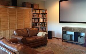 Lakefront Getaway on Fontana Lake Private with Dock Pontoon - Bryson City, North Carolina