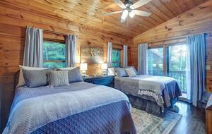 Creekside Serenity on Lake Blue Ridge - Morganton, Georgia