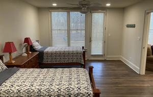 Tranquil Lakefront Retreat on Reynolds Lake Oconee - Greensboro, Georgia