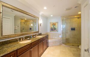 Emerald Grande at HarborWalk Village - 3 Bedroom - Destin, Florida