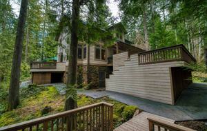 Lost Owl Lodge - Packwood, Washington